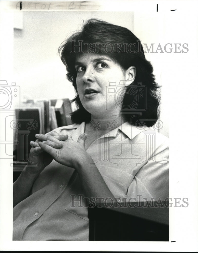 1987 Press Photo Short story writer Mary Grimm - Historic Images