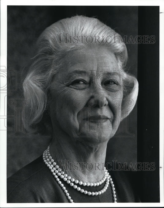 1992 Press Photo Graham L. Grund Head of Access to the Arts - Historic Images