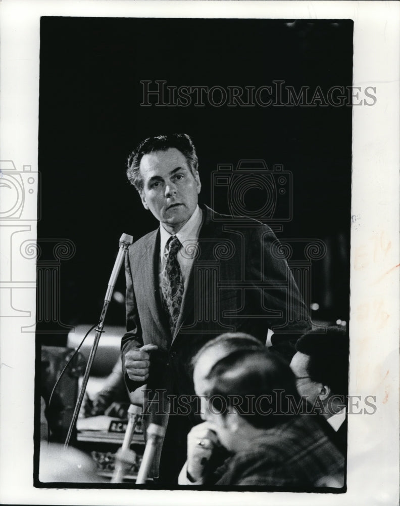 1977 Press Photo Richard M.Harmody Council Majority Leader - Historic Images