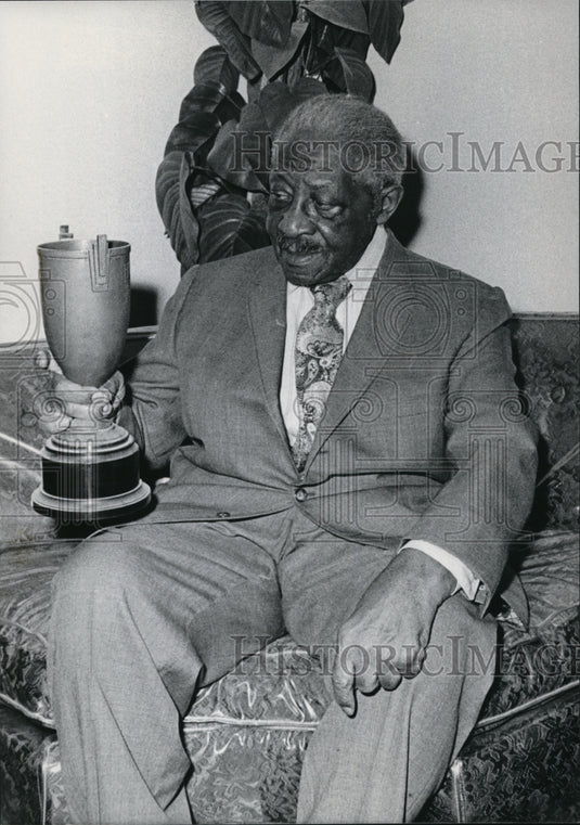 1977 Press Photo Harrison Harney - Historic Images