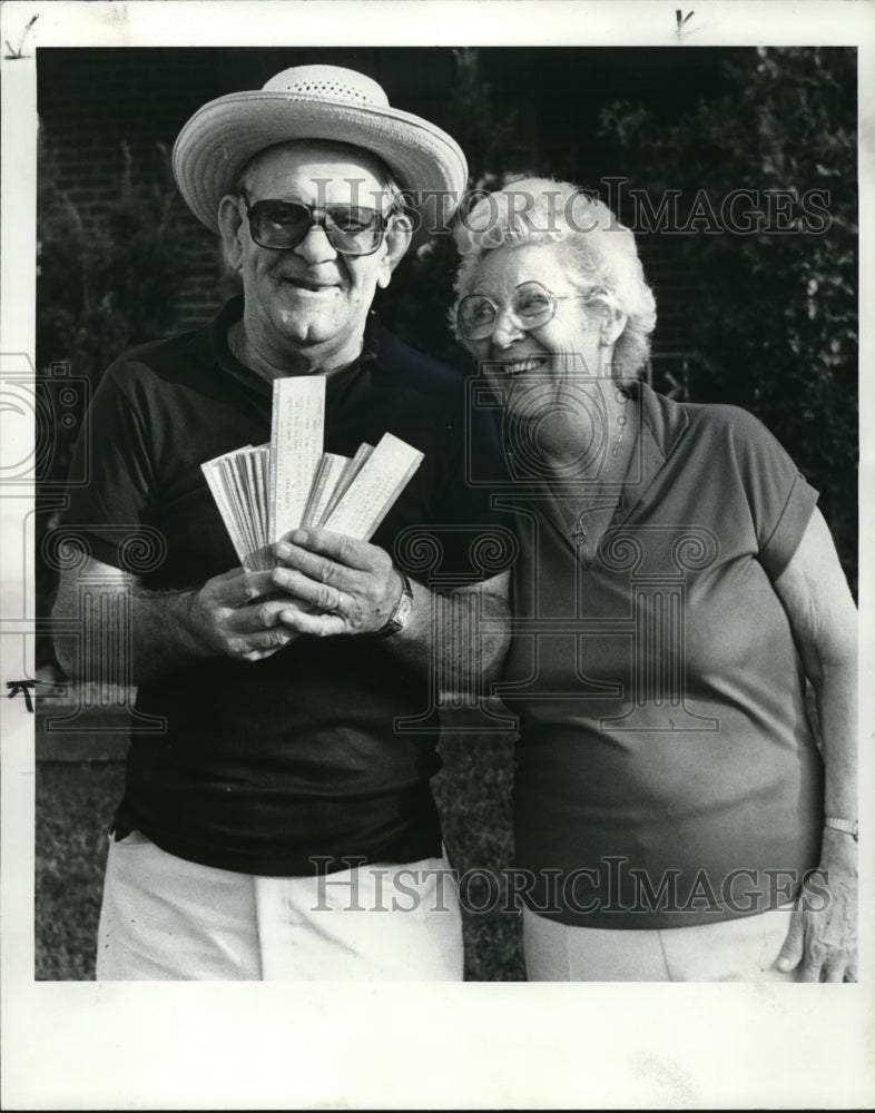 1984 Press Photo The Lotto winners Mr. and Mrs. Michael Grayson - Historic Images