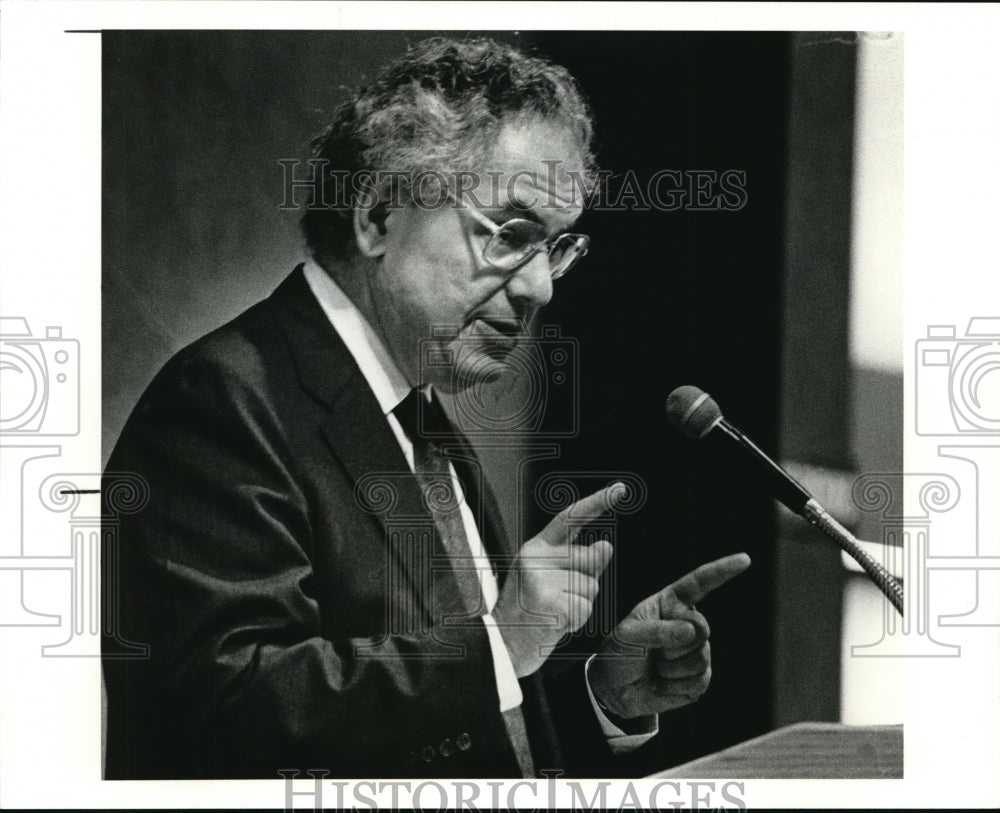 1990 Press Photo Rabbi David Hartman spoke at the JCC in Cleveland Heights - Historic Images