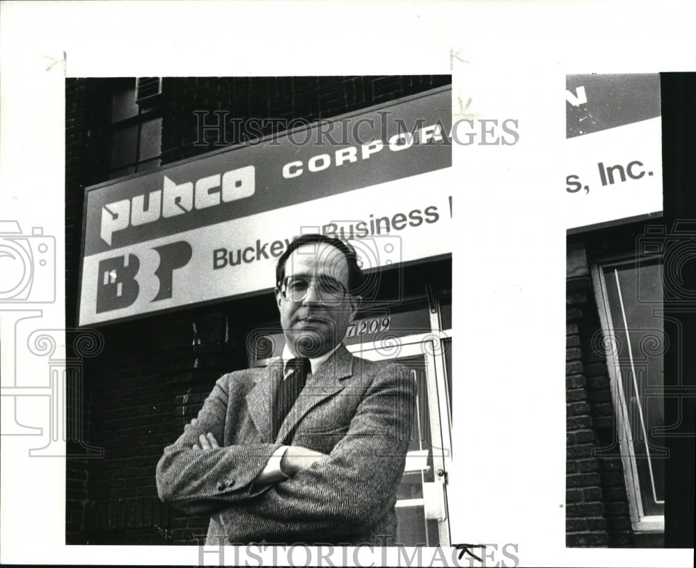 1985 Press Photo George J. Hahn of Pubco Corporation - Historic Images