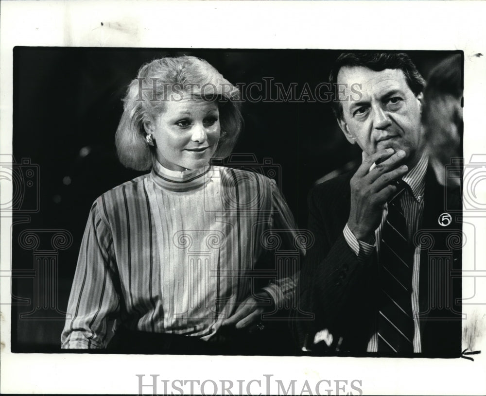 1985 Press Photo Randy Hall and Host Fred Griffith in Morning Exchange TV Show - Historic Images