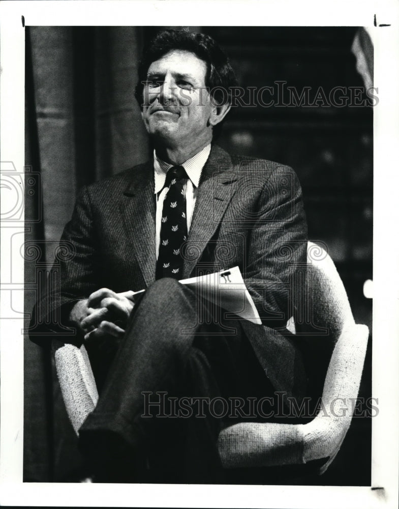 1987 Press Photo Senator Gary Hart at Kent State - Historic Images