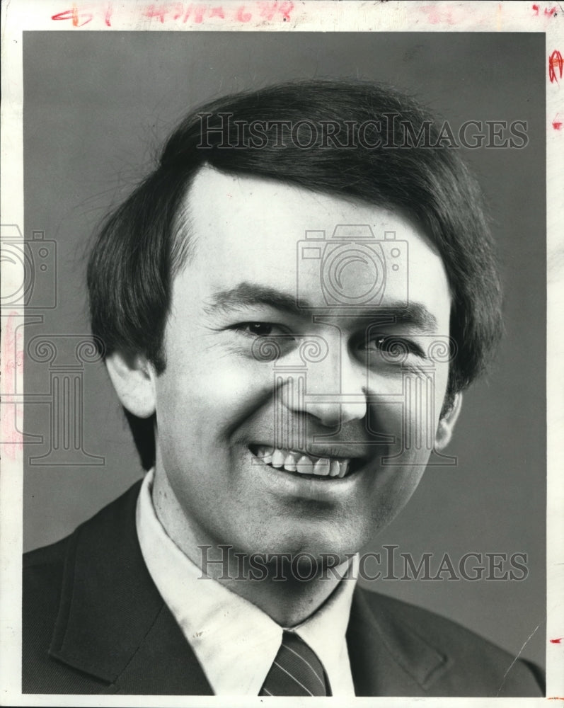 1976 Press Photo Ted Henry Channel 5 news Anchor - Historic Images