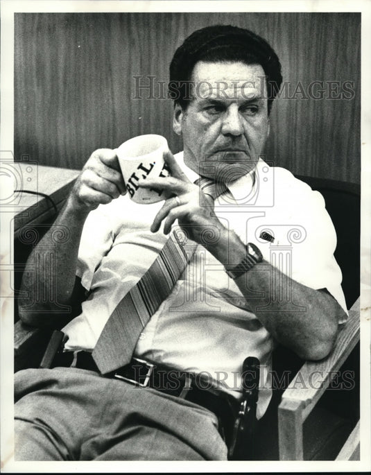 1983 Press Photo The Police Chief William T. Hanton - Historic Images