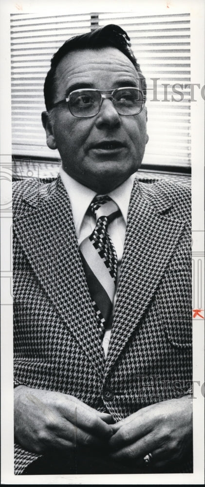 1977 Press Photo Postmaster Gerard Hammerstein - Historic Images