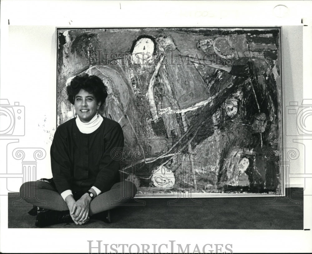 1991 Press Photo Mia Halton and her Painting at Brenda Kross Gallery - Historic Images