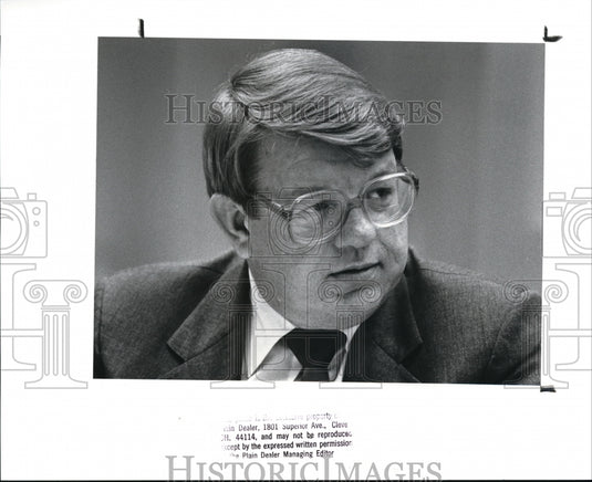 1988 Press Photo Thomas C Hatcher Comm. of the Aids Council of Greater Cleveland - Historic Images