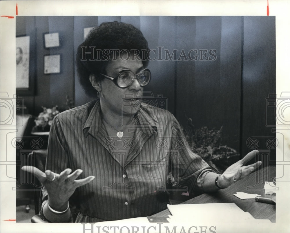 1981 Press Photo The Cuyahoga County Welfare Director Marjorie Hall Ellis - Historic Images