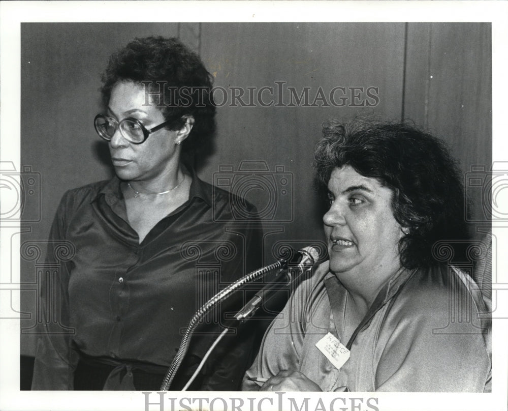1982 Press Photo The Cuyahoga County Welfare Director Marjorie Hall Ellis - Historic Images