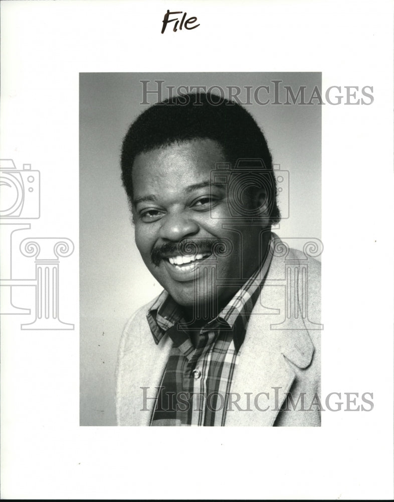 1986 Press Photo Johnny L. Hutton, President of Black Shield Association - Historic Images