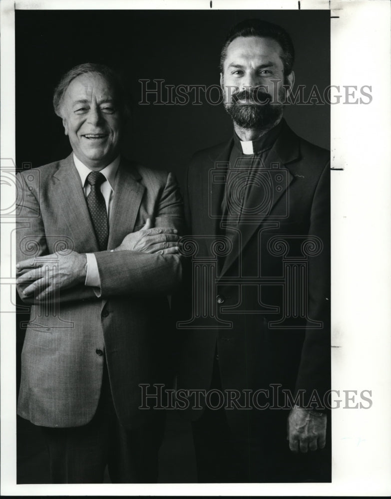 1989 Press Photo Eddie Khouri and Father Malatius Hussney - Historic Images