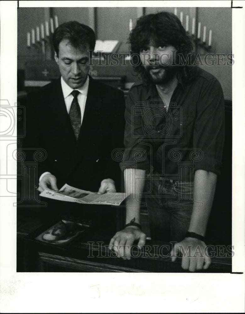 1990 Press Photo Pastor Dr Craig A Hunter and John Galgozy who played Jesus - Historic Images