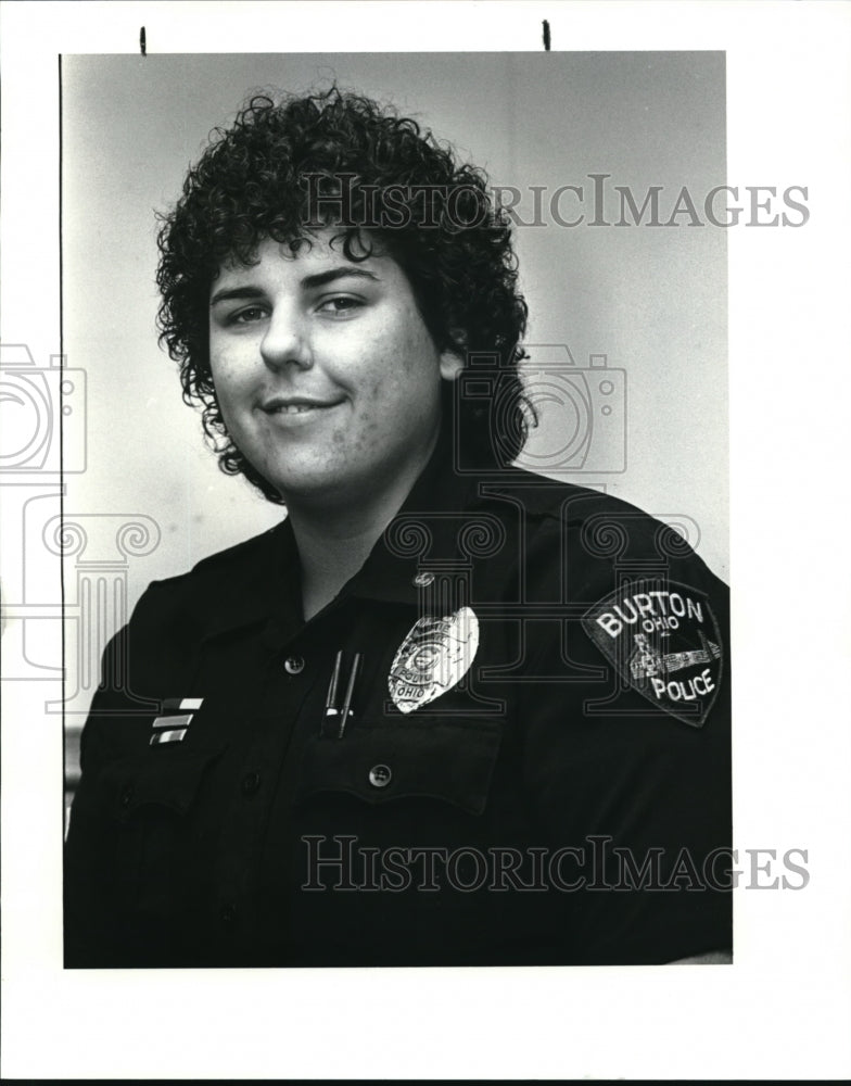 1987 Press Photo Burton Police Chief, Sally Hess - Historic Images