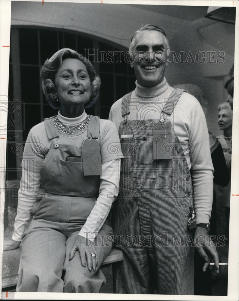 1976 Press Photo Mr. and Mrs. John Hildt at the first factory Jazz Art Festival - Historic Images