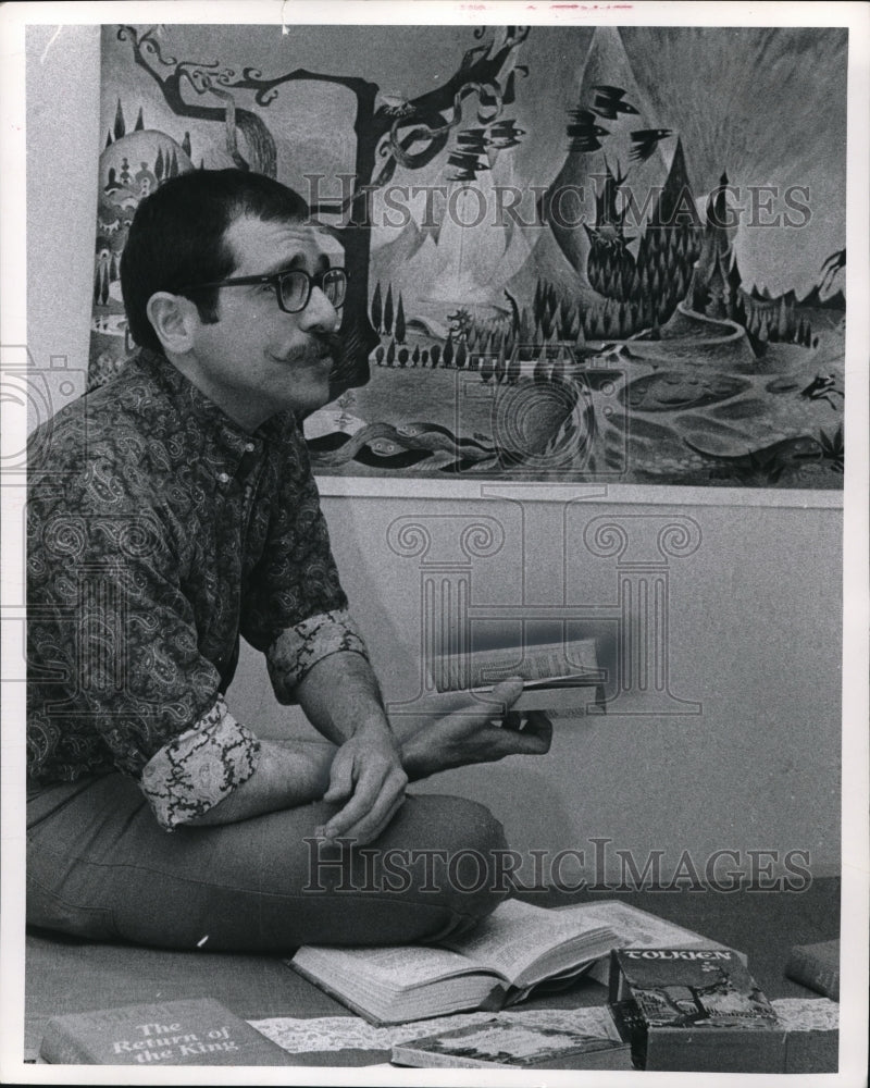 1971, Jan Howard Finder of Horizon House Euclid, Chairman - cva17914 - Historic Images