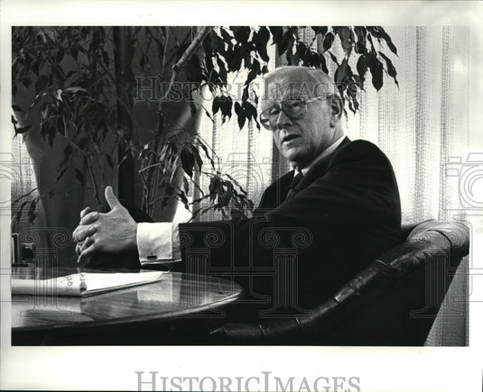 1986 Press Photo Richard E. Jacob's point of view of  Erieview Plaza - Historic Images