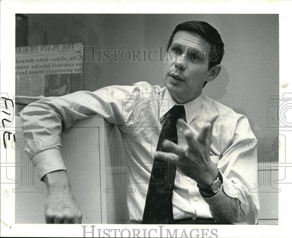 1983 Press Photo Dr. David Jackson - Historic Images