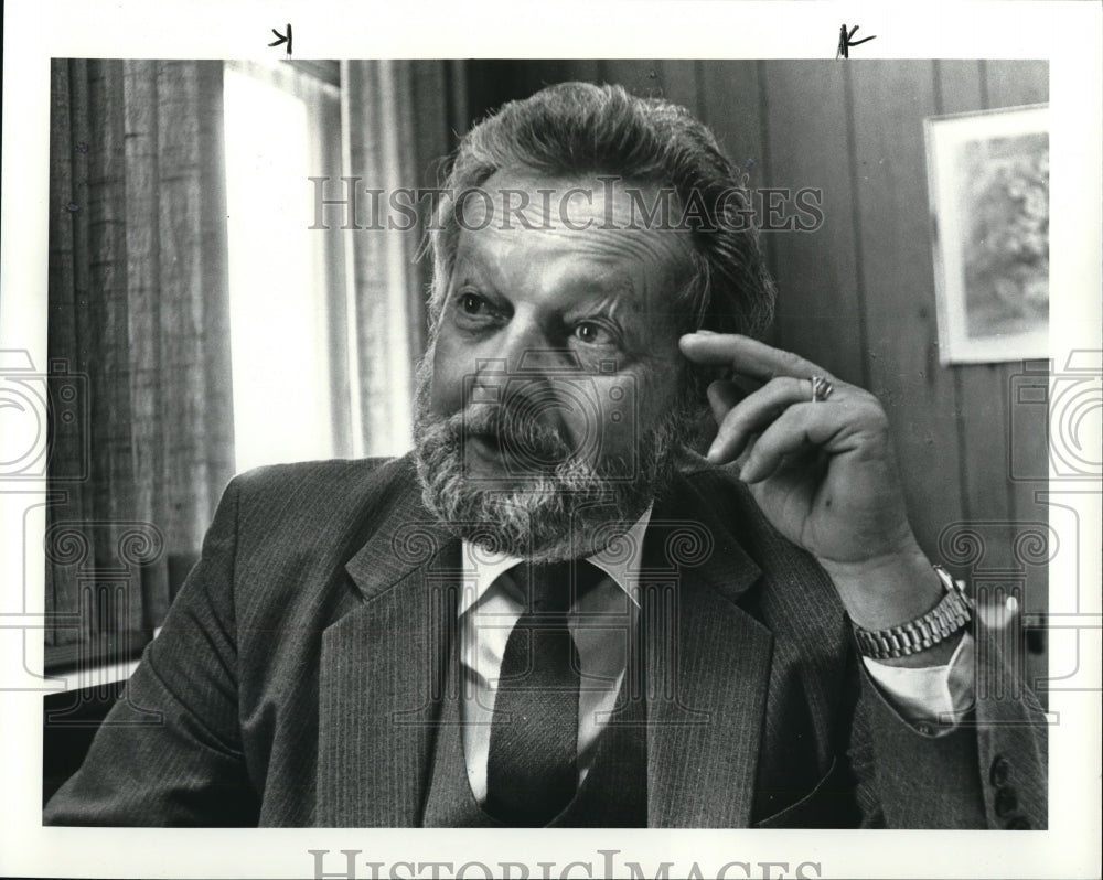 1986 Press Photo Judge Charles A. Heck - Historic Images