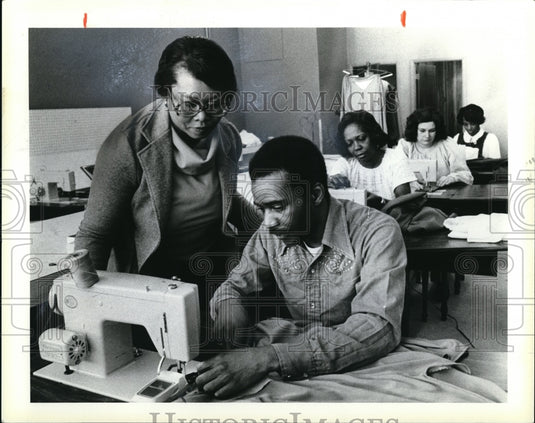 1979 Press Photo Mattie Hemphill Lorenzo Whitsitt Pearl Evans Regina Levine - Historic Images