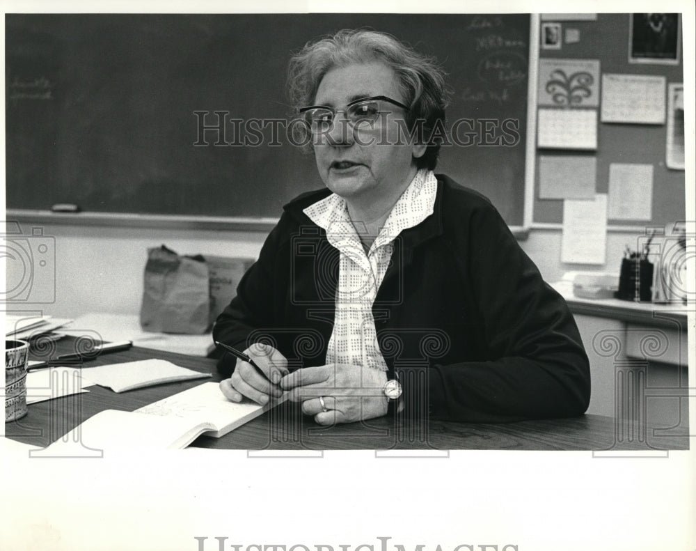 1982 Press Photo Sister Mary Hurley - Historic Images