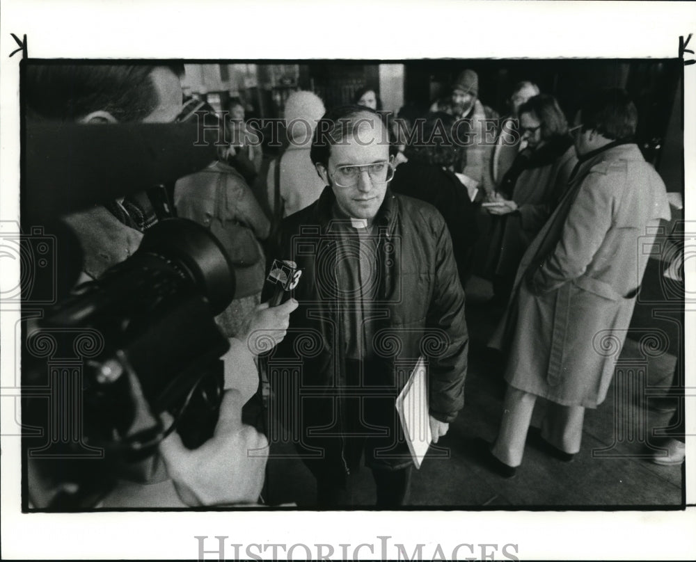 1983 Press Photo Rev Charles Hurst - Historic Images