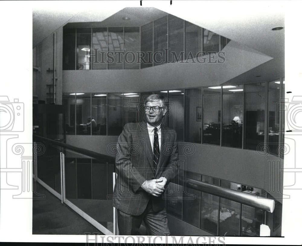 1989 Press Photo  Headquarters Company owner, Cal Hunter - Historic Images