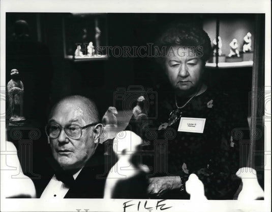 1988 Press Photo Alan C Homes and Louise Q Homes at Oriental Art Exhibition - Historic Images