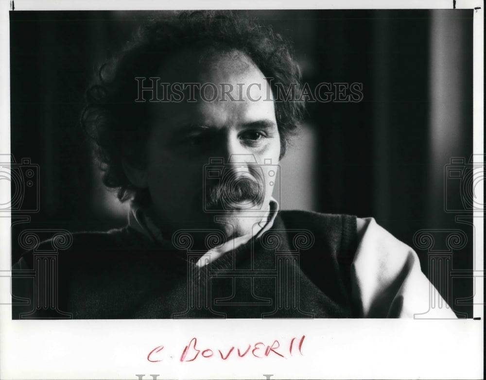 1989 Press Photo Willy Holtzman Author of Bovver Boys - Historic Images