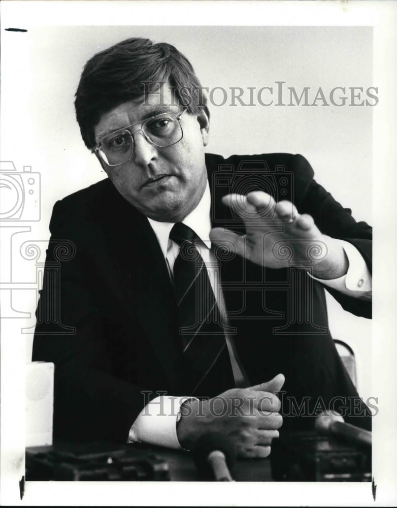 1987 Press Photo The Honorable Tom Hockin - Historic Images