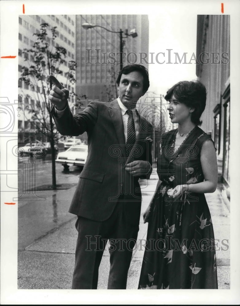 1981 Press Photo Robert F. Pincus and Barbara T. Hajes - Historic Images