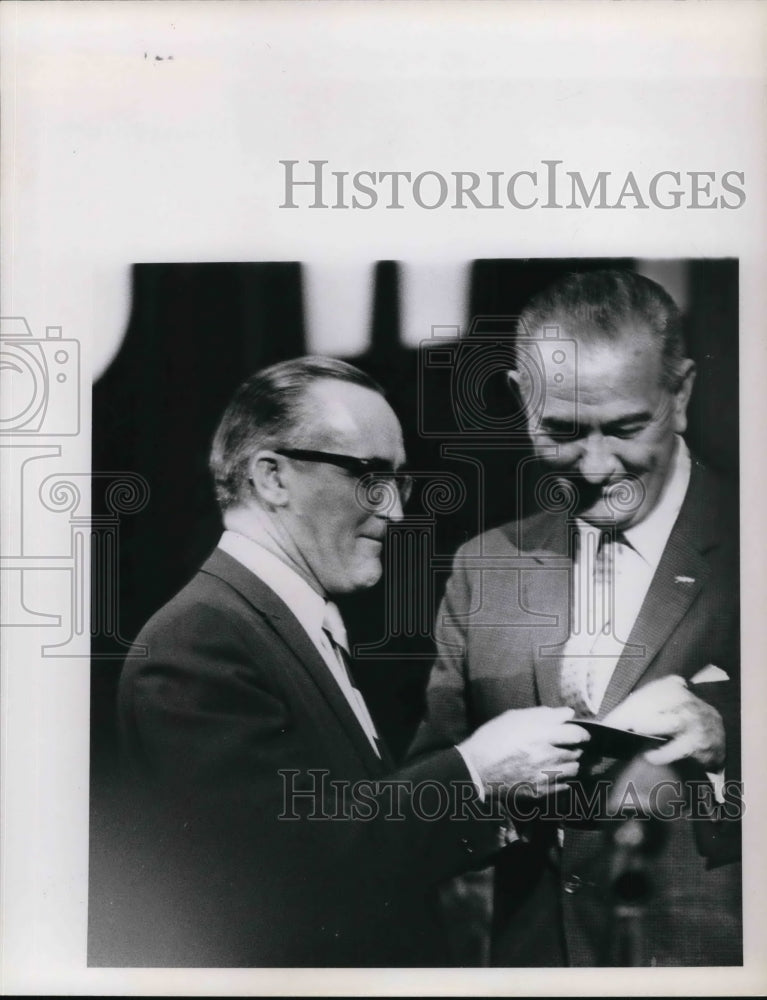 1964, President Johnson Lyndon - cva19457 - Historic Images