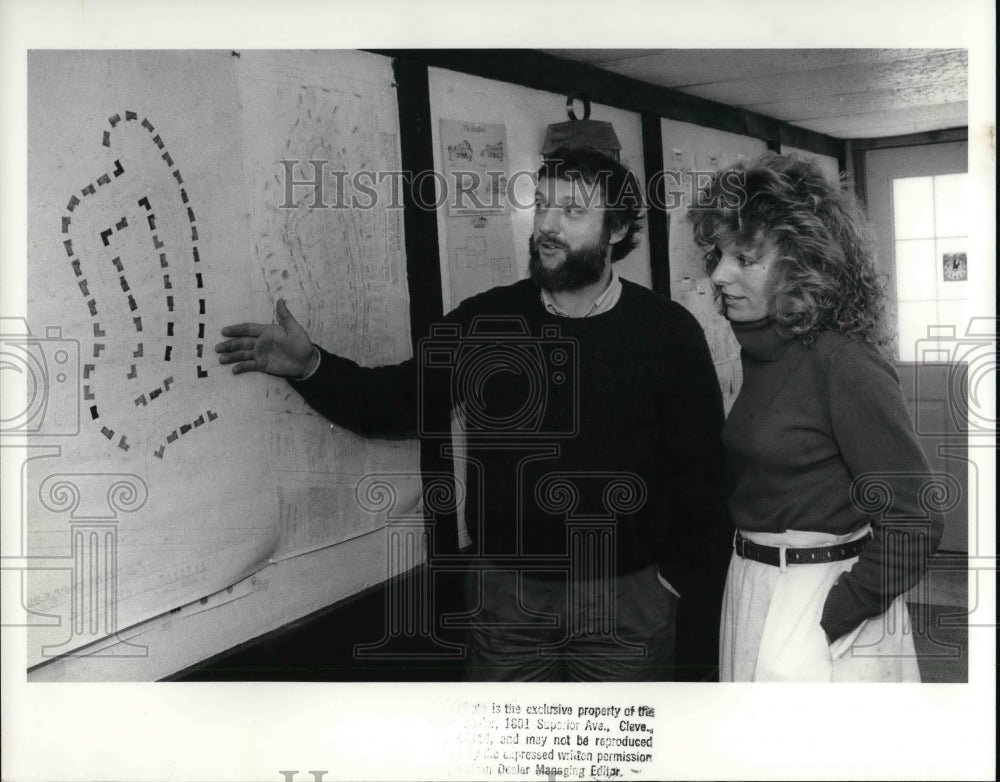 1989 Press Photo Mark A. Kearney, Architect and Janet M. Johnson - Historic Images