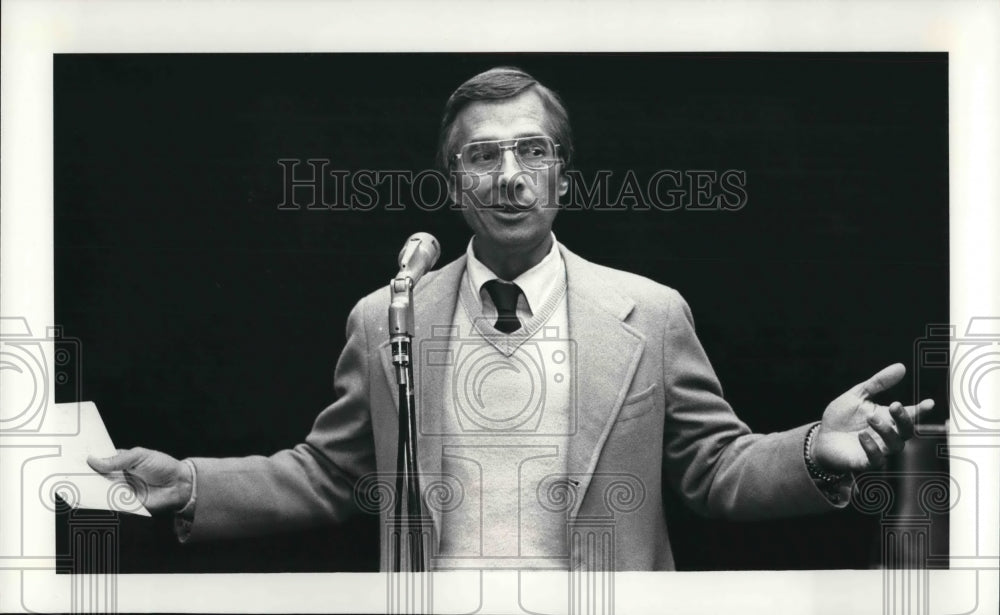 1981 Press Photo Ken Johnson of The Press - Historic Images