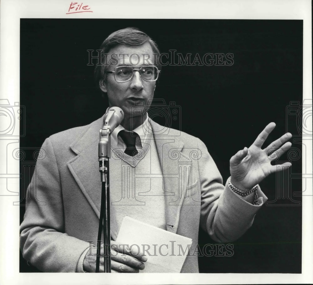 1981 Ken Johnson of The Press  - Historic Images