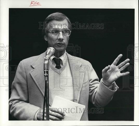 1981 Ken Johnson of The Press  - Historic Images