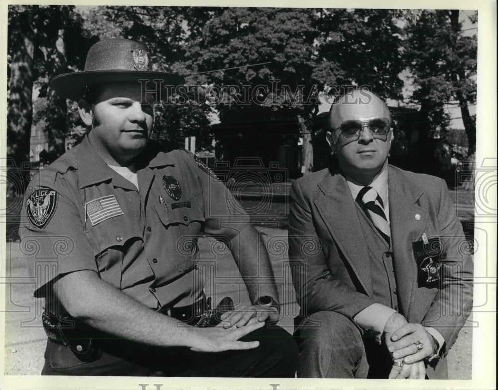 1979 Press Photo Kenneth Johnson Jefferson &amp; police chief Herald Buganski - Historic Images