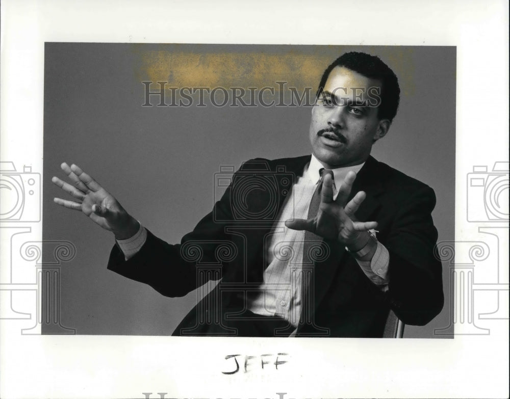 1988 Press Photo Jeff Johnson Will Run Against Virgil Brown in Cuyahoga County - Historic Images