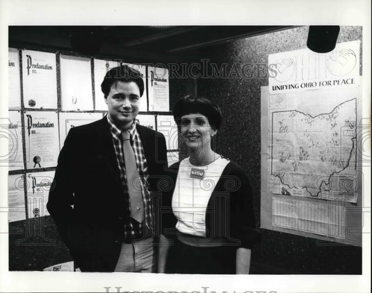 1986 Press Photo Leslie Hudak & Tom DeFrange Unifying Ohio For Peace - Historic Images