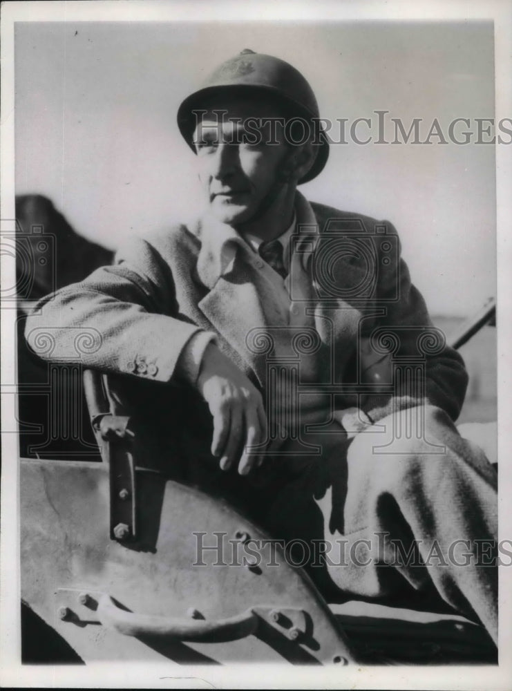 1944 Press Photo Prince Stefano Borghese acts as a mayor of an Italian towns- Historic Images