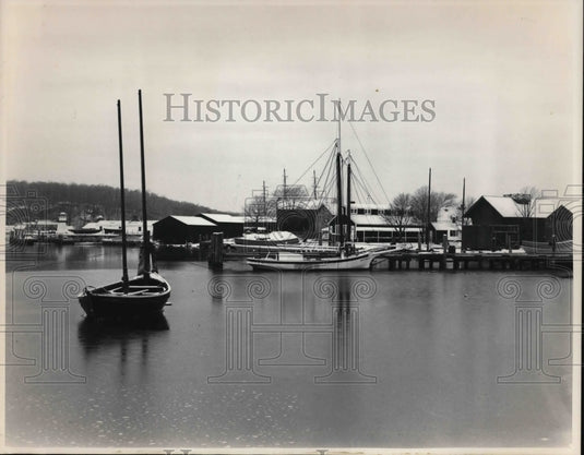 1988 Press Photo The Connecticut Seaport snow blankets the waterfront - Historic Images