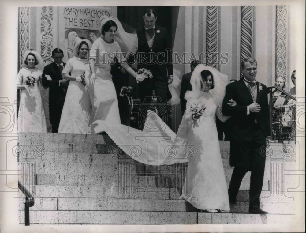 1966, Linda Bird Johnson at her sister&#39;s wedding - cva20132 - Historic Images