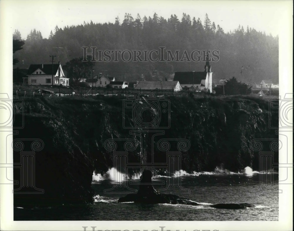 Press Photo Only four hours from San Franciscos skyscrapers the North Coast - Historic Images