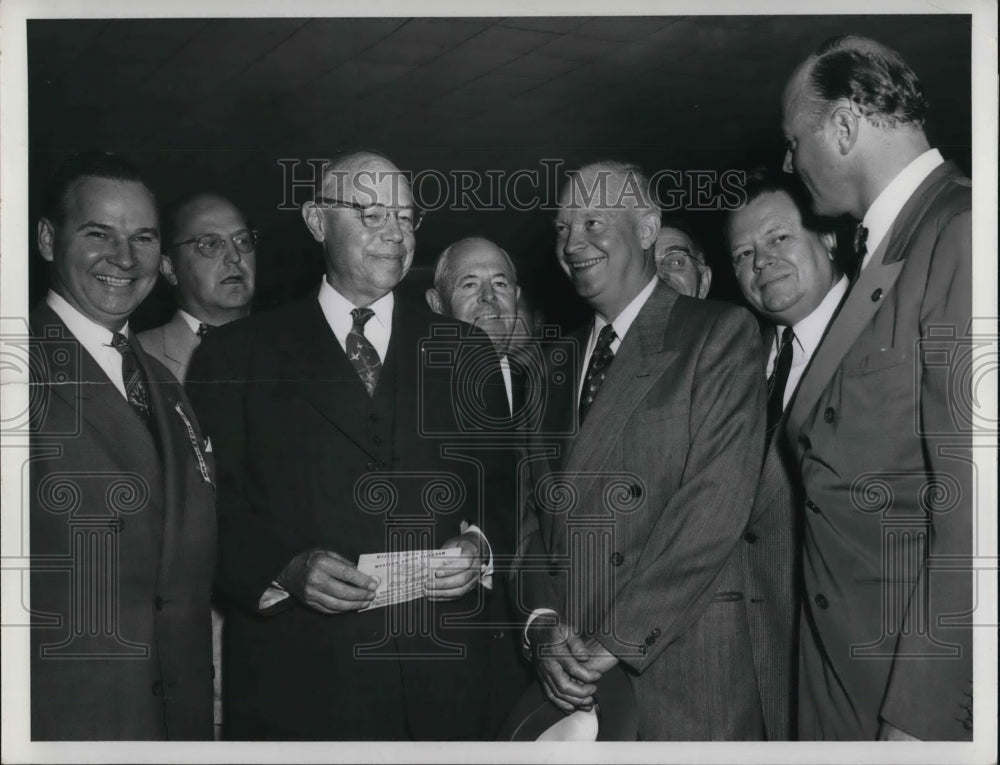 1952 Press Photo Allen Lowe; Bob Taft; Dwight Eisenhower, George Bender & Burton - Historic Images
