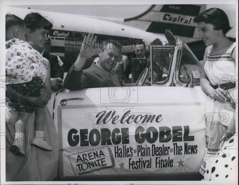 1955 Press Photo George Gobel at the News festival - cva20852 - Historic Images