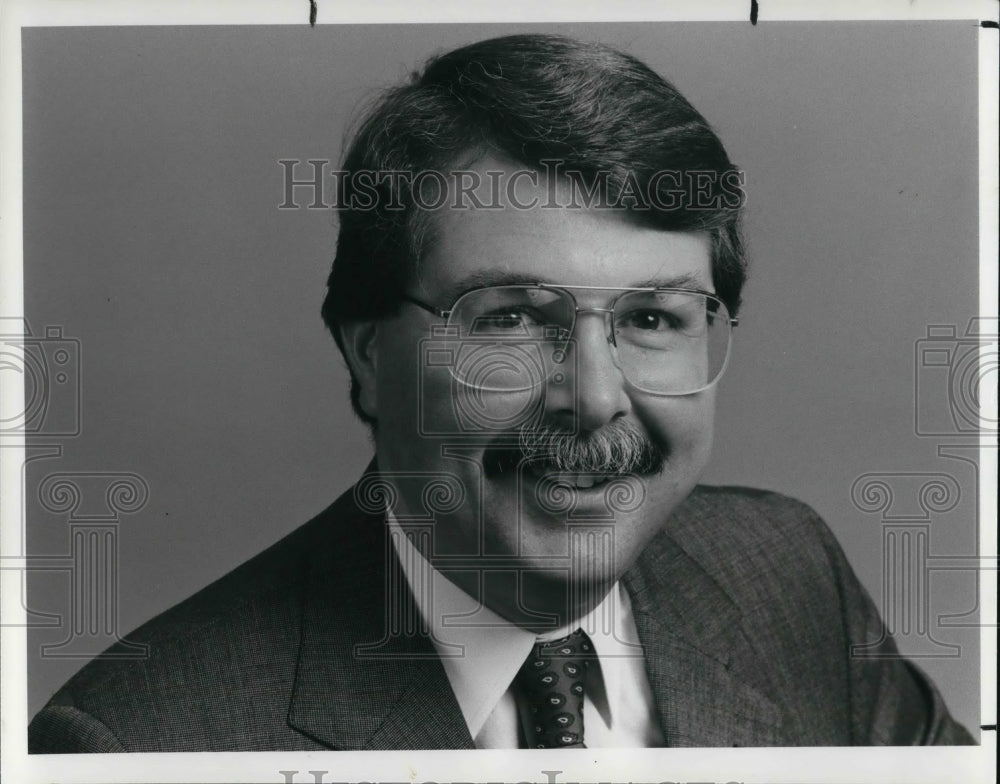 1980 Press Photo Cleveland Lawyer, Leslie W. Jacobs - Historic Images