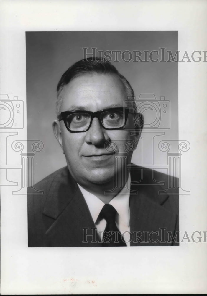 1972 Press Photo Robert C. Johnson, NASA - cva21487 - Historic Images