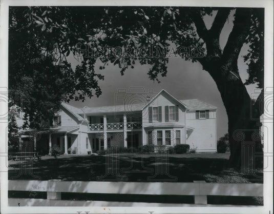 1967 Press Photo The President Lyndon Johnson ranch home in Texas - cva21686 - Historic Images